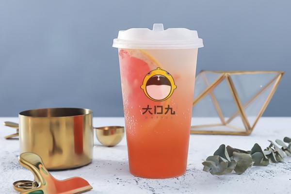 奶茶讓人(rén)上(shàng)瘾 ,奶茶加盟成為(wèi)品牌奶茶發展趨勢 。